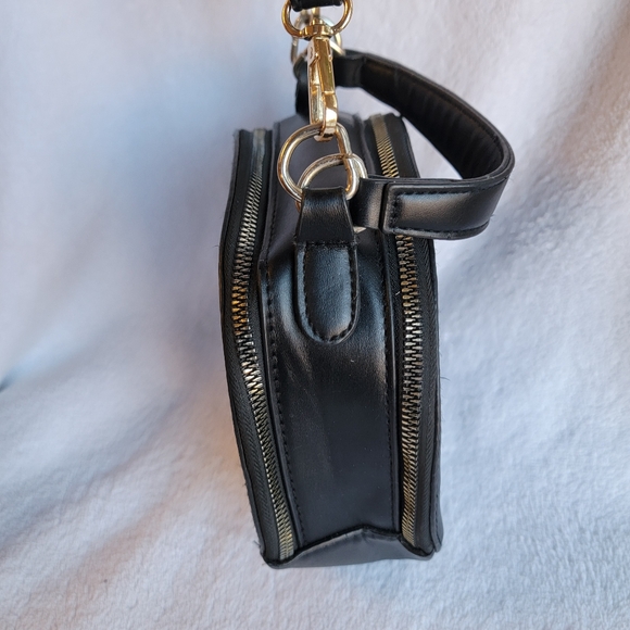 NY Handbag Purse Cosmetic Tote Black With Stunning Gold Accents Faux Leather Zip - Picture 5 of 8